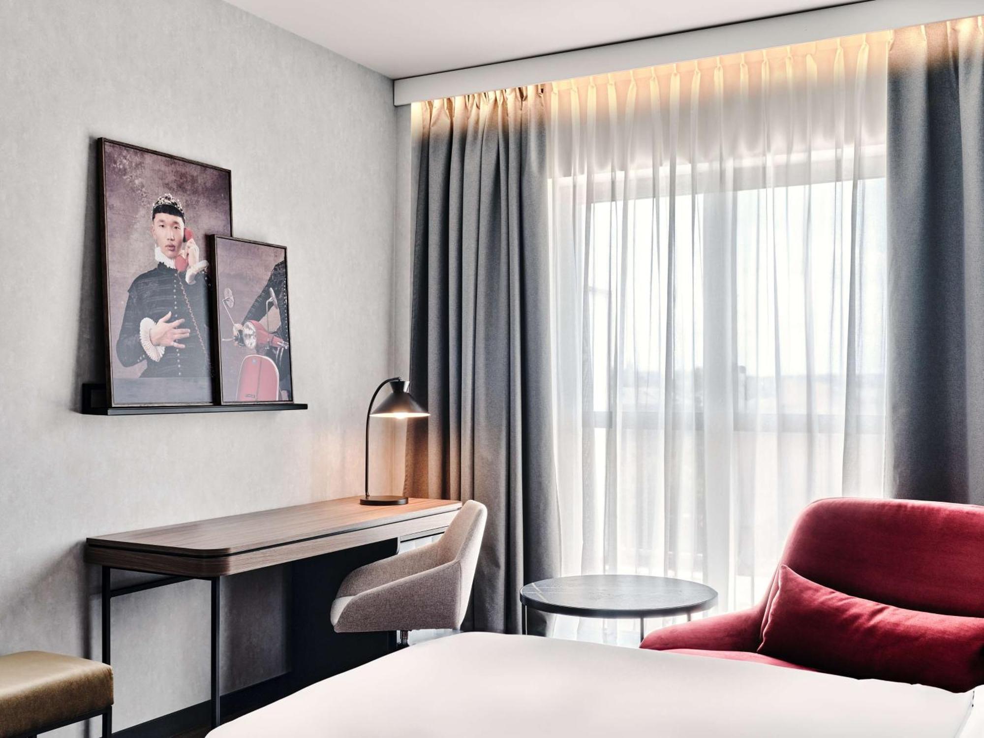 Radisson Red Hotel & Radisson Red Apartments, Kraków Eksteriør billede