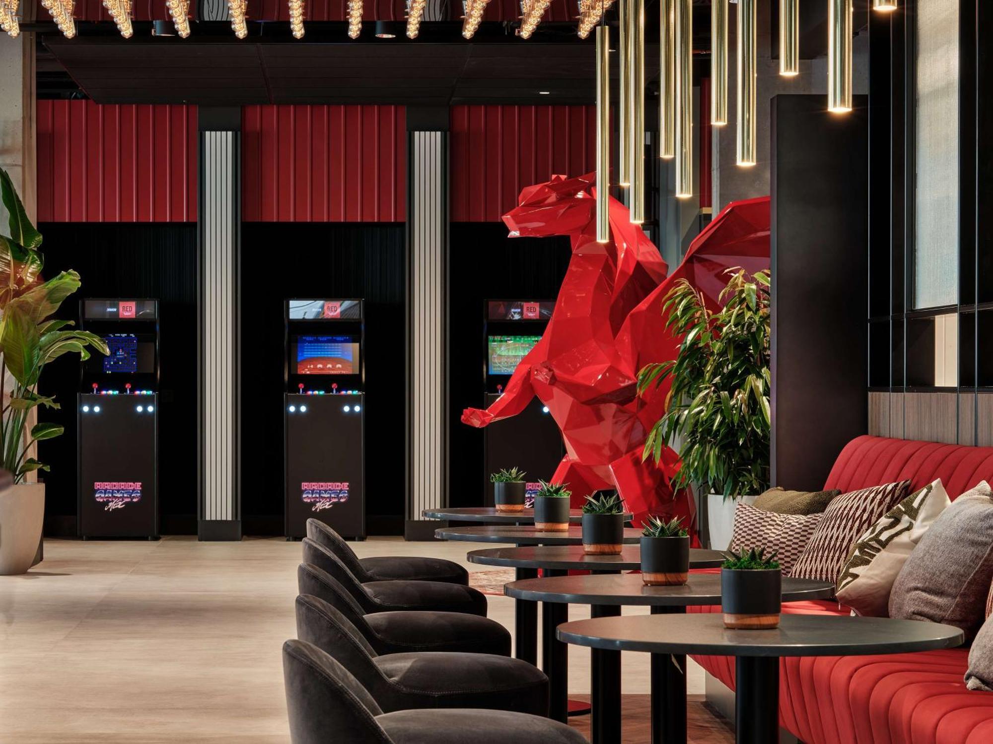 Radisson Red Hotel & Radisson Red Apartments, Kraków Eksteriør billede