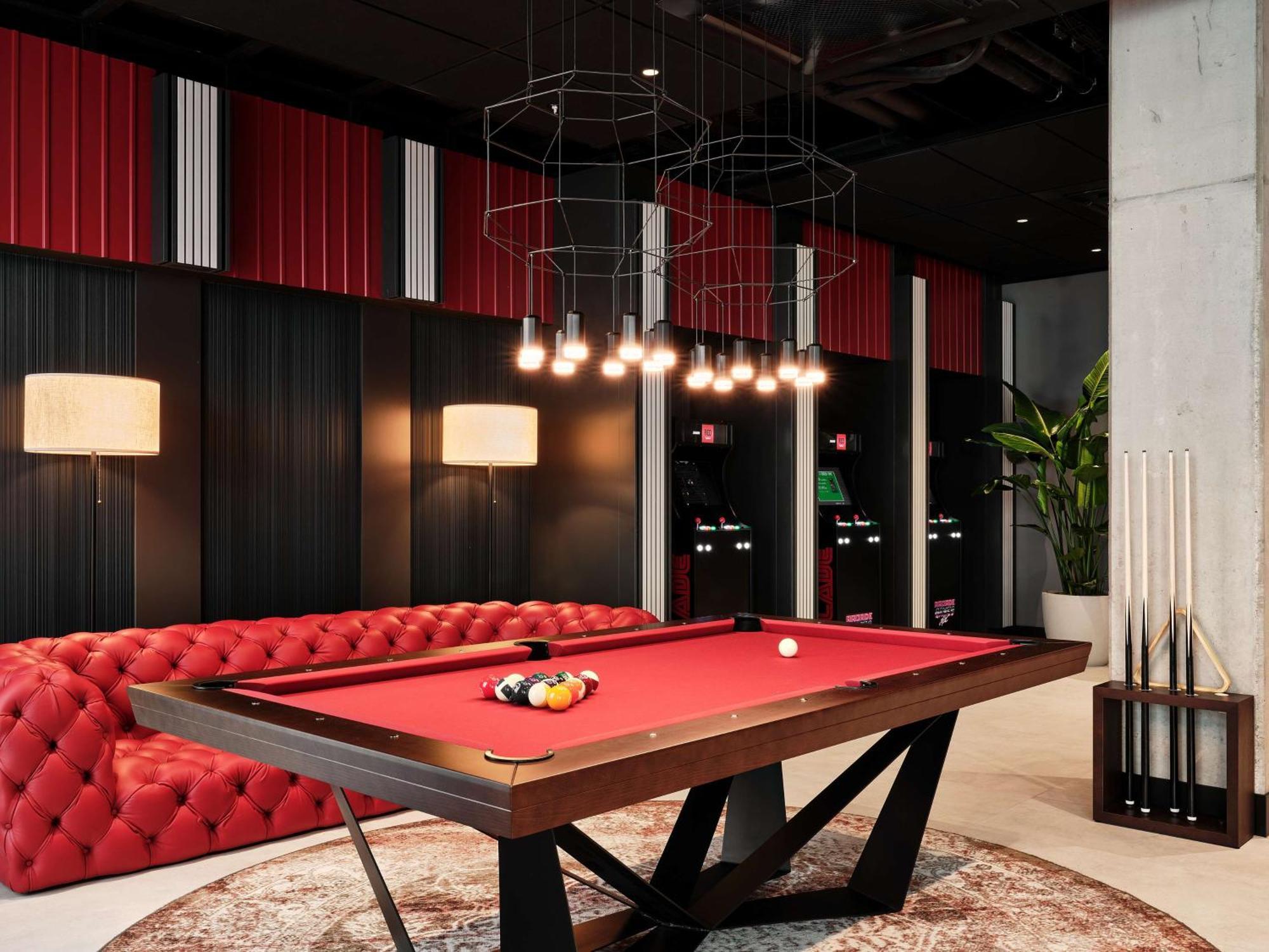 Radisson Red Hotel & Radisson Red Apartments, Kraków Eksteriør billede